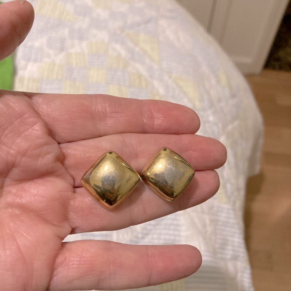 Monet vintage clip on earrings